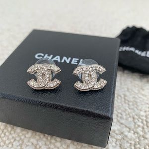 Chanel Boucles Oreille Earrings